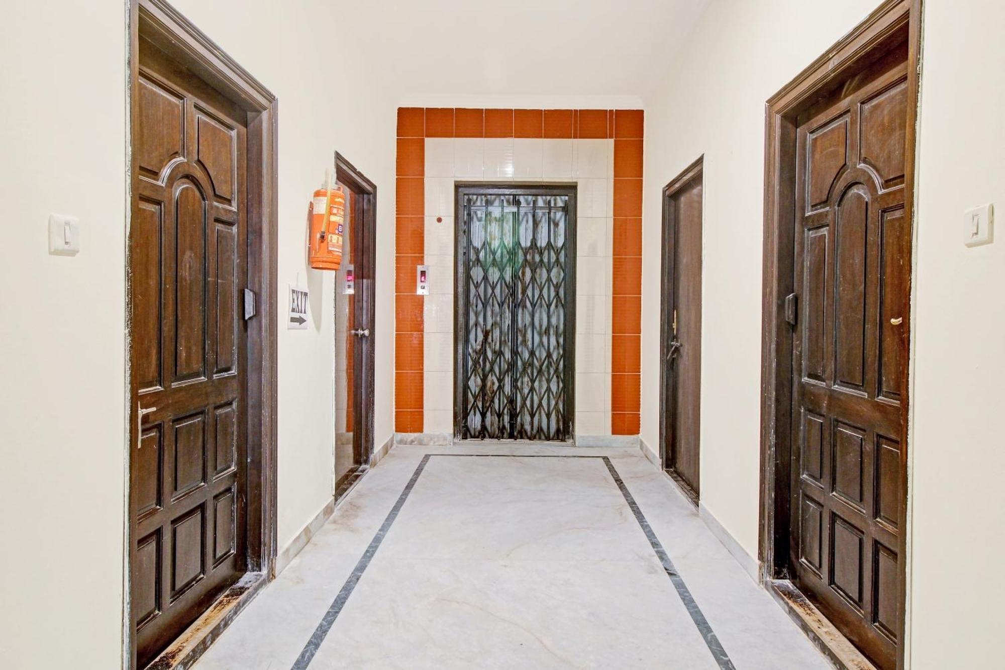 Hotel O Kalyan Kondapur  Екстер'єр фото